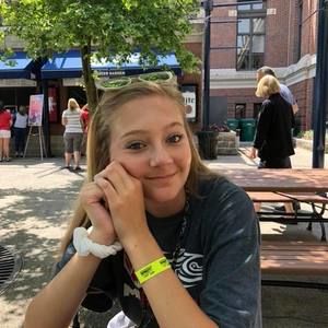 Meet your Posher, Hannah